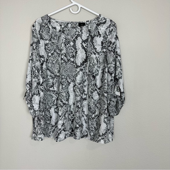 Worthington Tops - Worthington Woman Snake Print Blouse Size 1X NWT